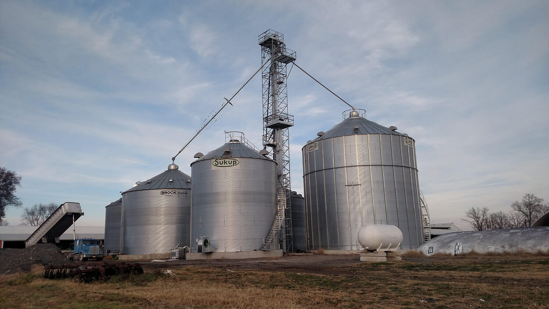 Grain Storage Systems Wedekemper's Inc. Carlyle, IL